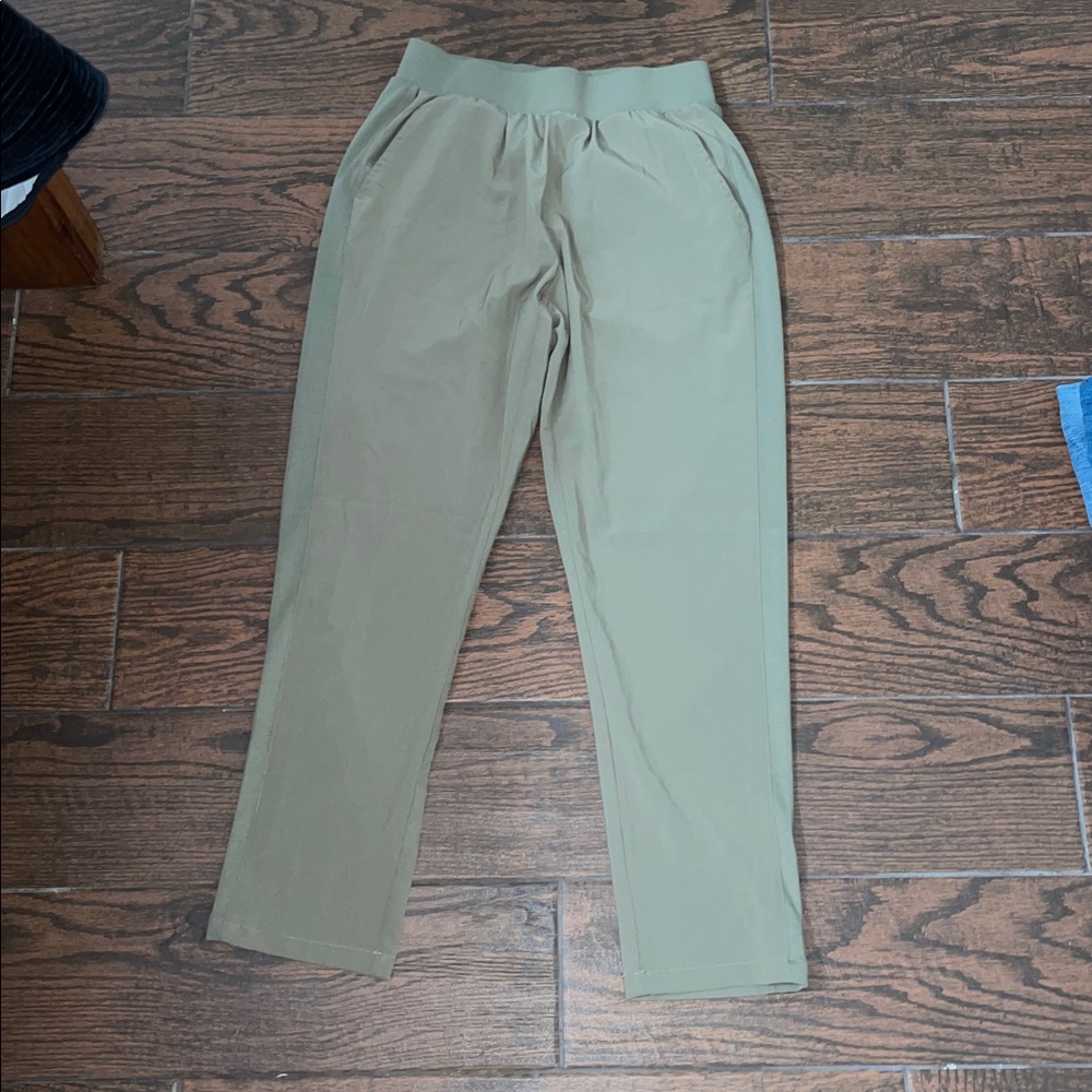 Athletic Live Your Greatness leisure pants